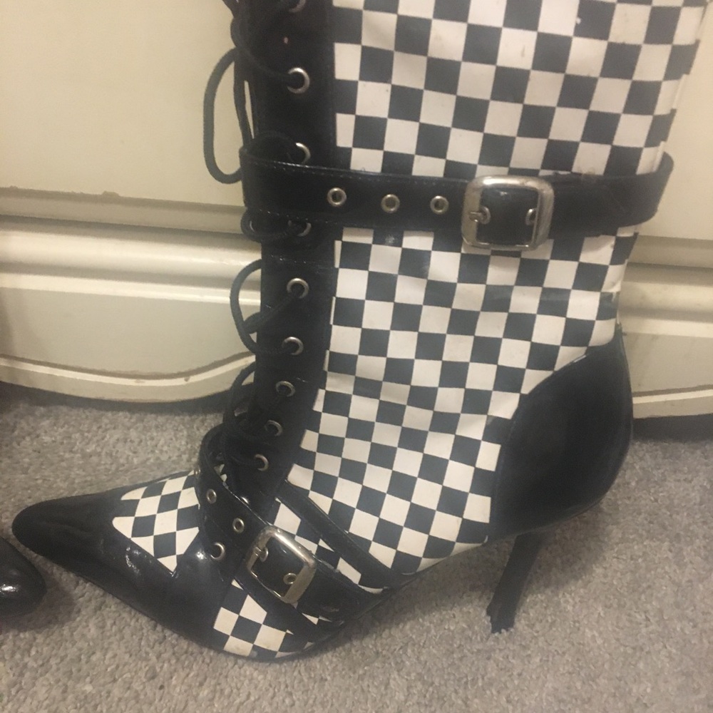 ❤️Checkered stiletto boots